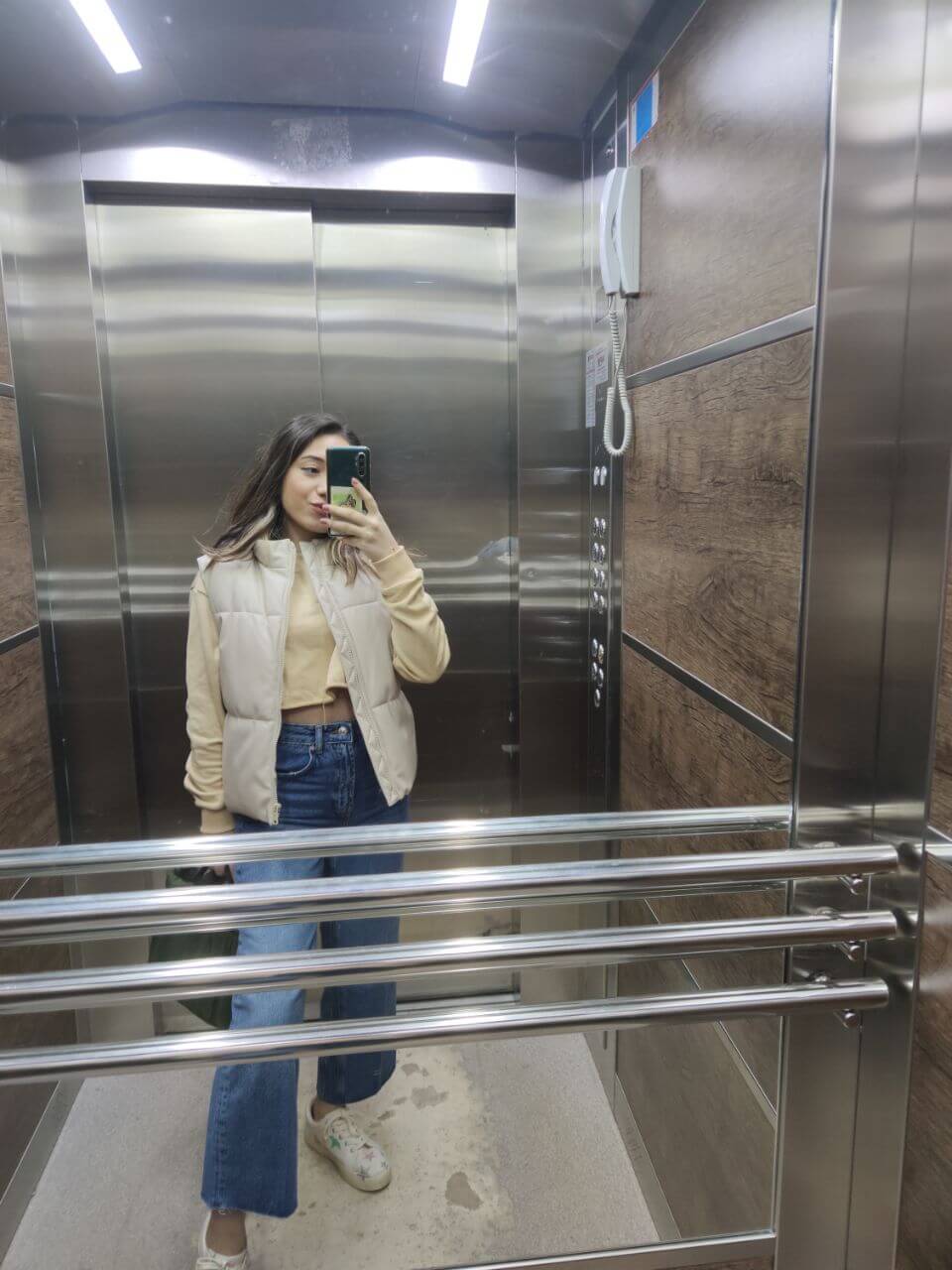 Banu 🌹 ile benzeri genç kadınlar sosyal medyada çok konuşuluyor tüm ifşalarıyla