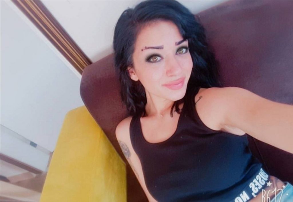 30'luk Dövmeli Çınar – Videolu - Utanmaz Kızlar Türk İfşa, Reklamsız